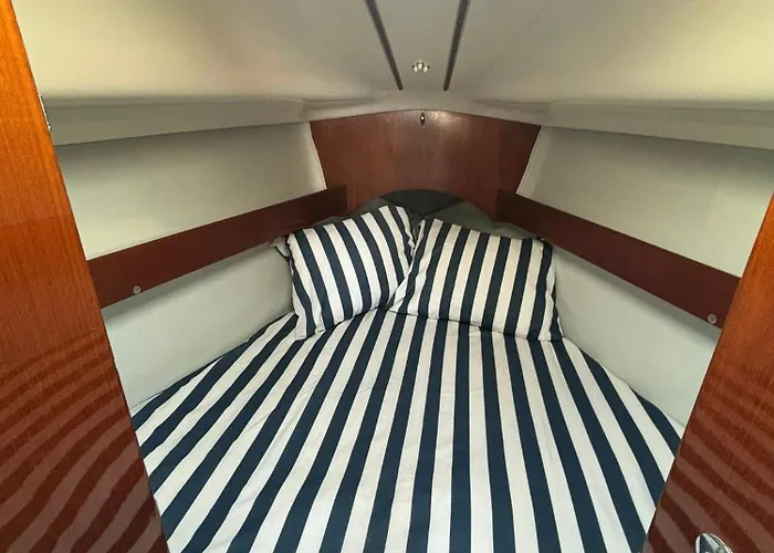 Barco A Vela Em - West Sailing Tekne *