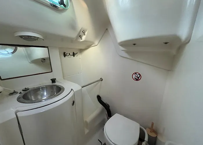 Barco à Vela Em - West Sailing Peniche